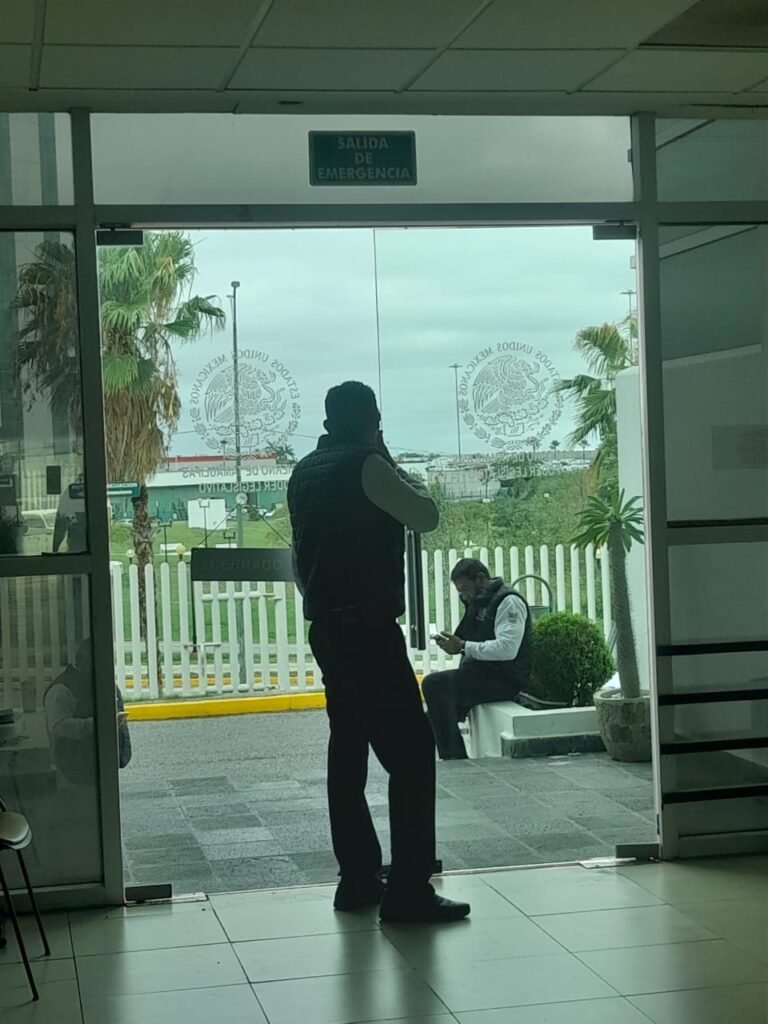 Restringen movilidad a periodistas en el Congreso Local