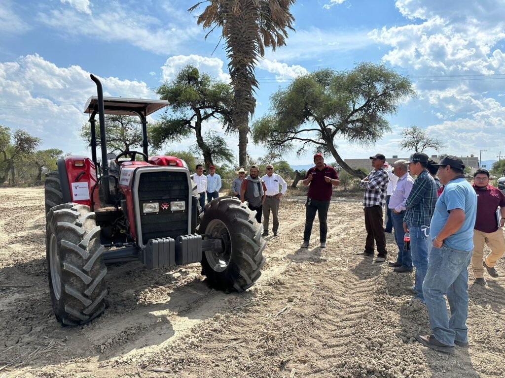Avanza certificación de operadores de maquinaria agrícola en el altiplano tamaulipeco
