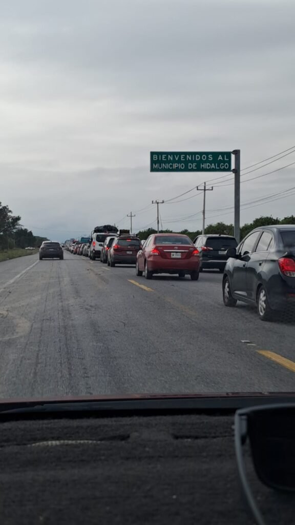 Fluye retorno vacacional; se saturan tramos en Oyama y “La Y”