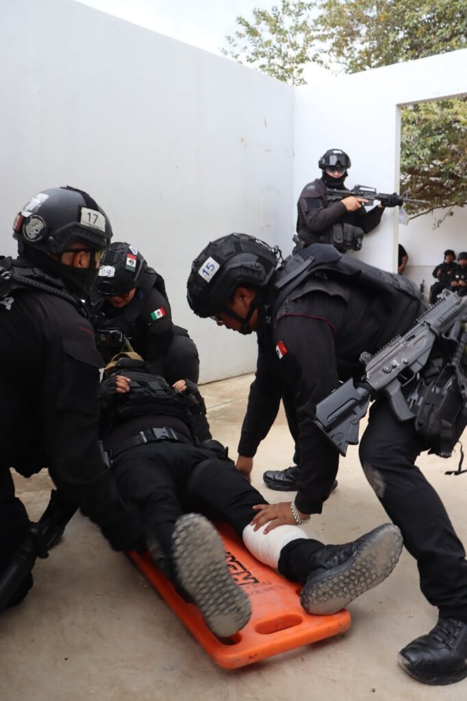 Capacita SSPT a 19.º bloque del Curso de Medicina Táctica Policial