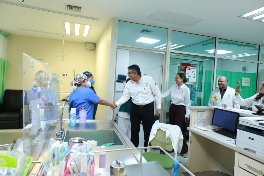 Supervisó Américo modernización del Centro Oncológico de Tamaulipas