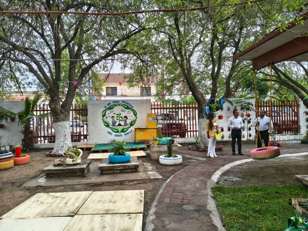 Se suman más escuelas a proyecto de jardín ecológico