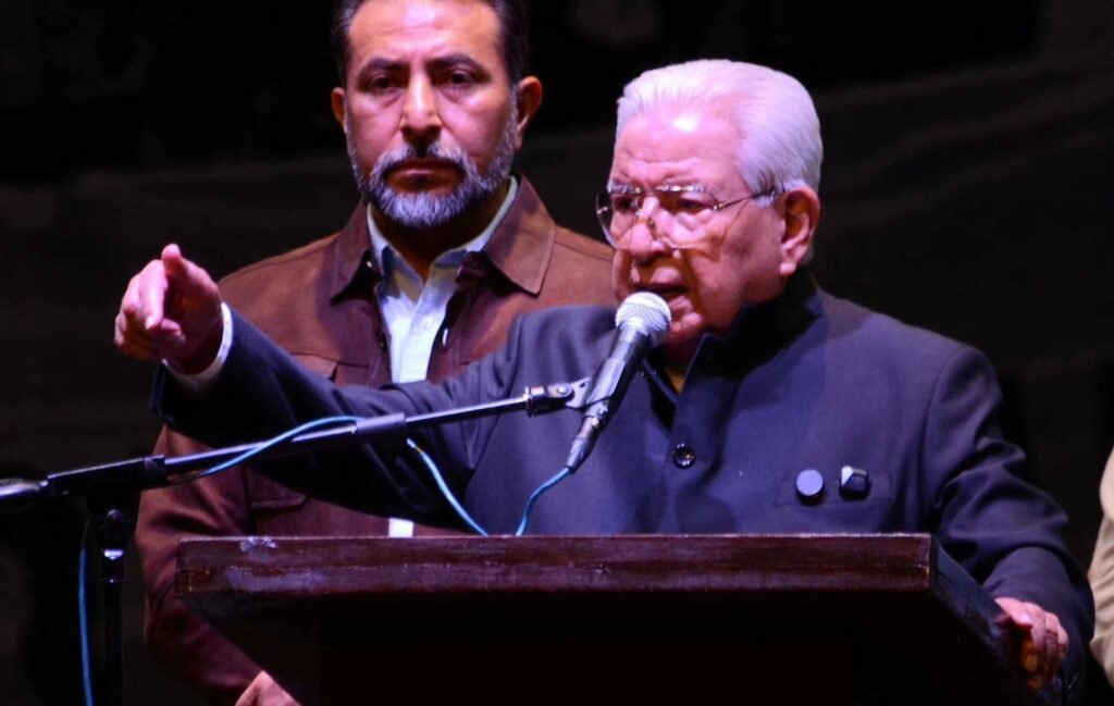 El pueblo necesita estar organizado y educadopara transformar la sociedad: Aquiles Córdova Morán