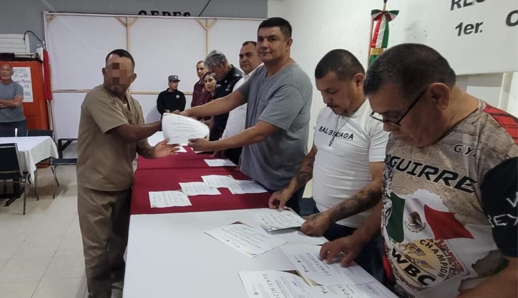 Entregaron a PPLs de CEDES Reynosa constancias y premio nacional en box penitenciario
