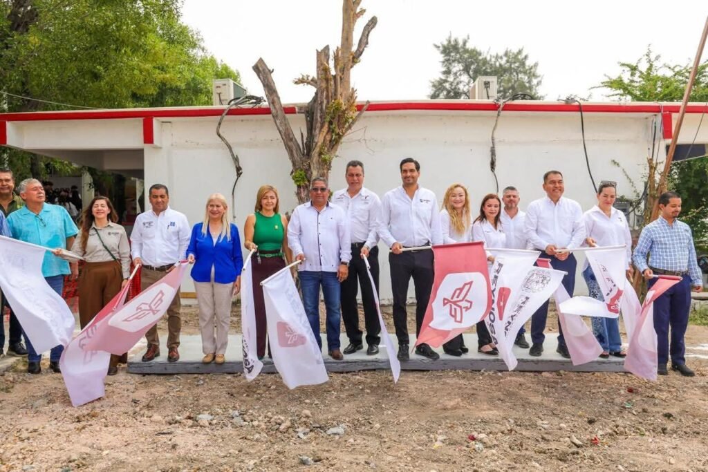 Construye Gobierno de Carlos Peña Ortiz Módulos Sanitarios en el COBAT 07