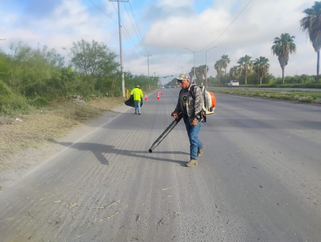 Mejora visibilidad de conductores la limpieza de avenidas