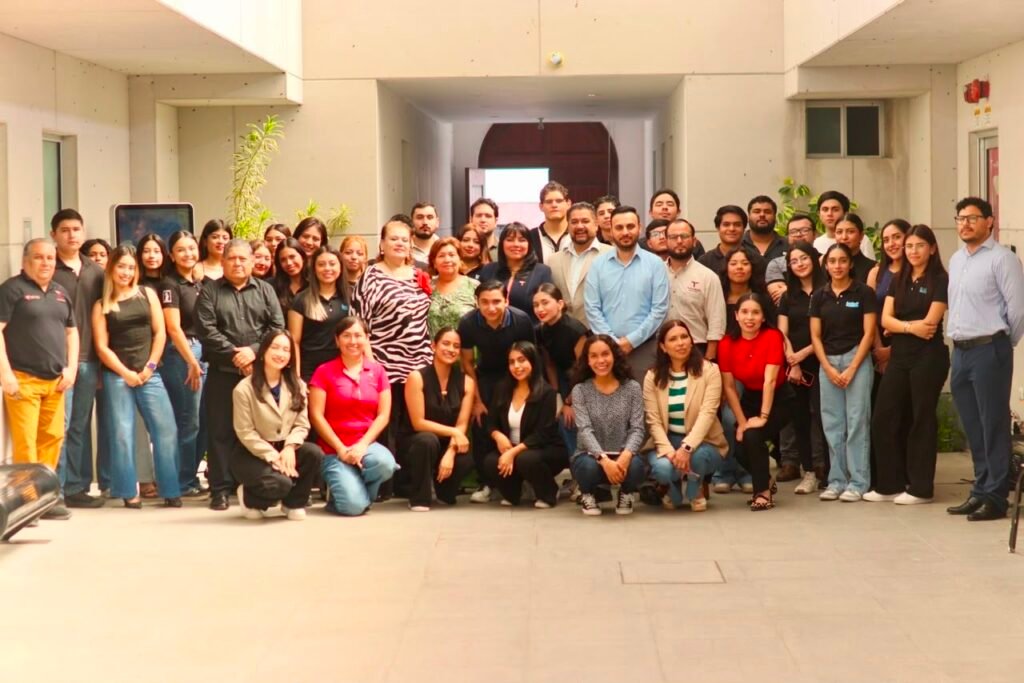 Impulsa CEAV formación académica de futuros profesionales del derecho