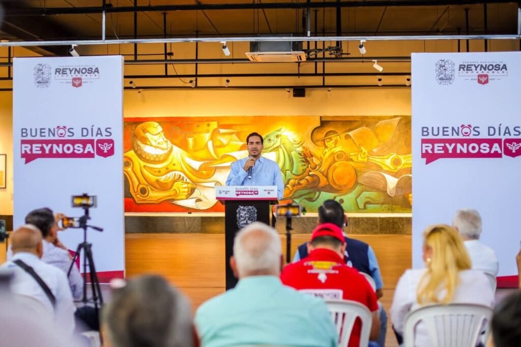 Destacó Carlos Peña Ortiz en conferencia, logros en deporte y trabajo de la COMAPA
