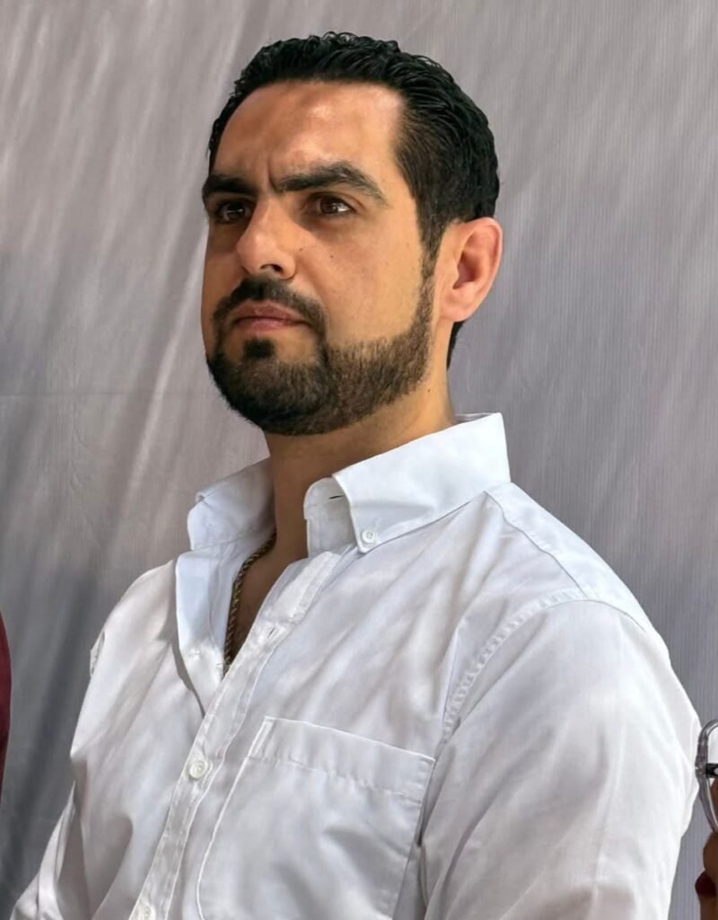 Ernesto Gómez acepta el “Reto Útil” y se suma a la campaña de donación del DIF Reynosa.