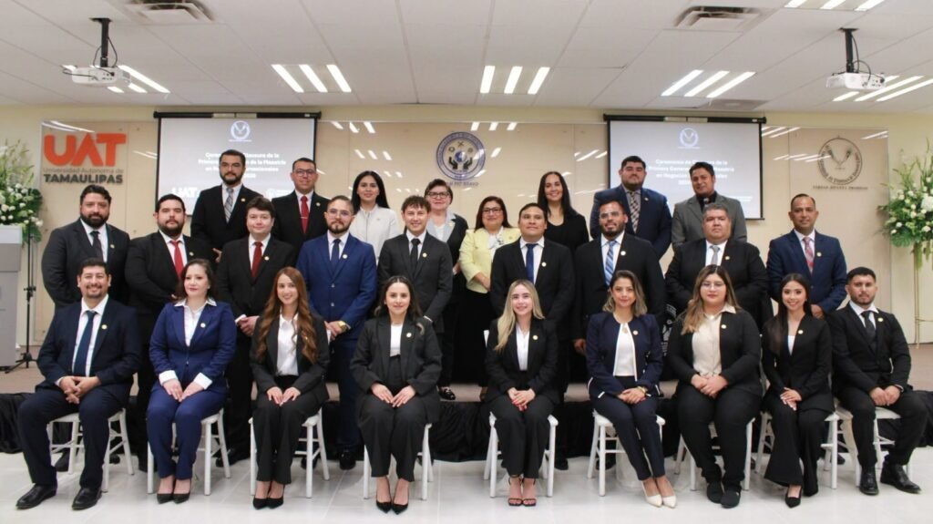 Entregó la UAT la primera generación de la Maestría en Negocios Internacionales en Río Bravo