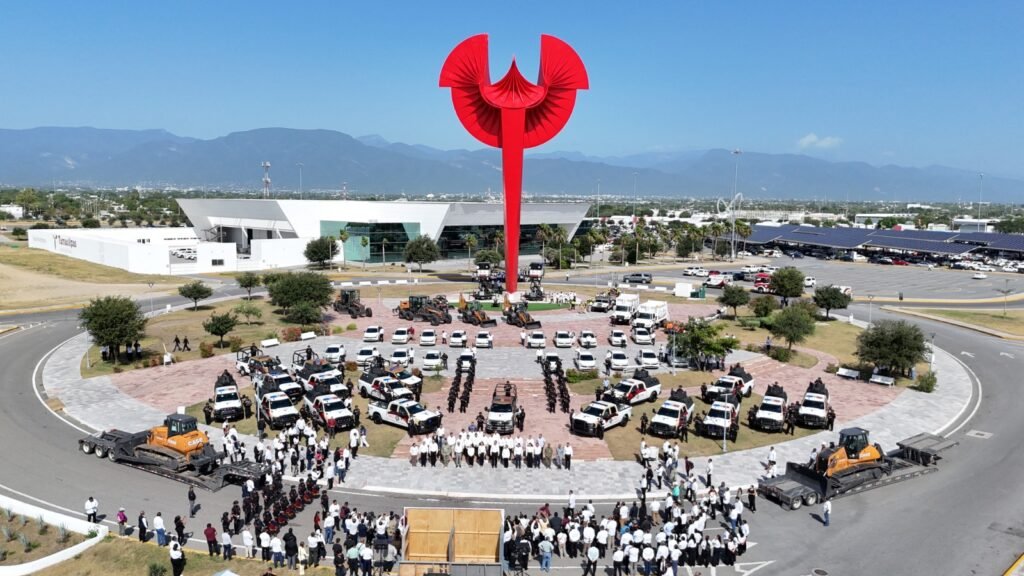 Fortalece Gobierno de Tamaulipas capacidad operativa de la Secretaría de Obras Públicas con nueva maquinaria