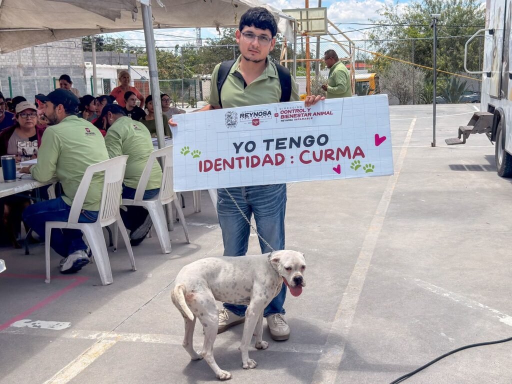 Brindó Gobierno de Carlos Peña Ortiz atención veterinaria gratuita en Ampliación Villas del Roble