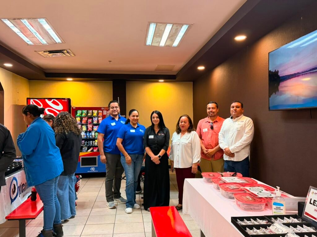Acerca DIF-Reynosa atención visual y programas a trabajadores de las maquiladoras Danfoss planta 4 y Kimball