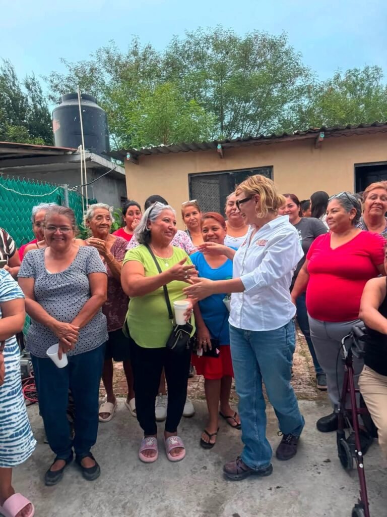 Fortalece Magaly Deándar trabajo en territorio y escucha necesidades de familias