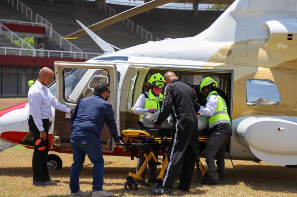 Trasladaron a niño lesionado en ambulancia aérea