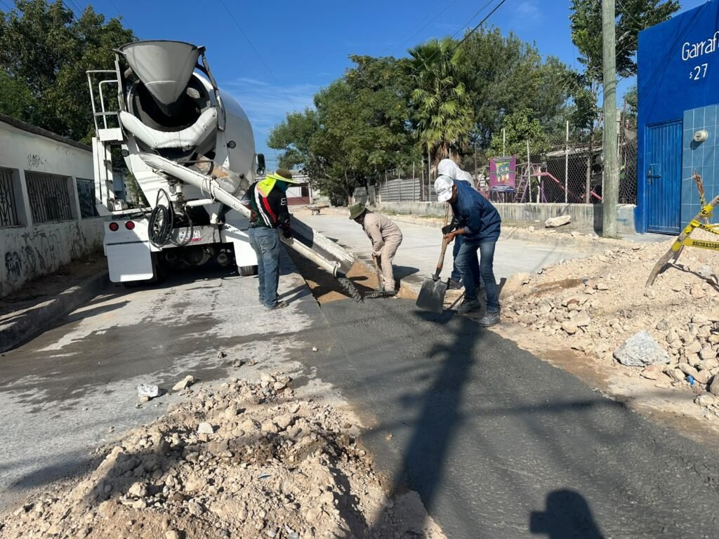 Repone COMAPA el pavimento y concreto de vialidades tras trabajo de reparación