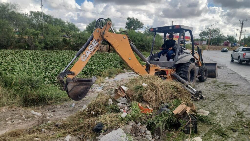 Intensificó Gobierno de Reynosa desazolve de drenes y recolección de cacharros para prevenir inundaciones