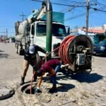 Atiende Obras Públicas reportes ciudadanos con equipo Vactor en distintos sectores de Reynosa