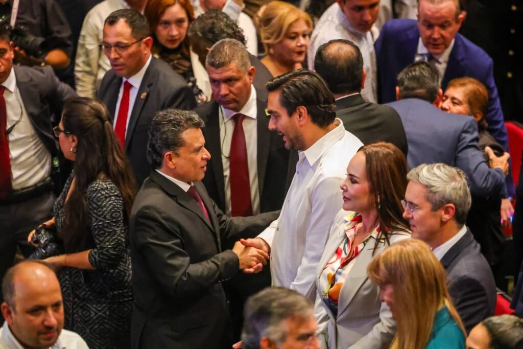 Asistió Alcalde Carlos Peña Ortiz a Informe de Gobierno en Ciudad Victoria