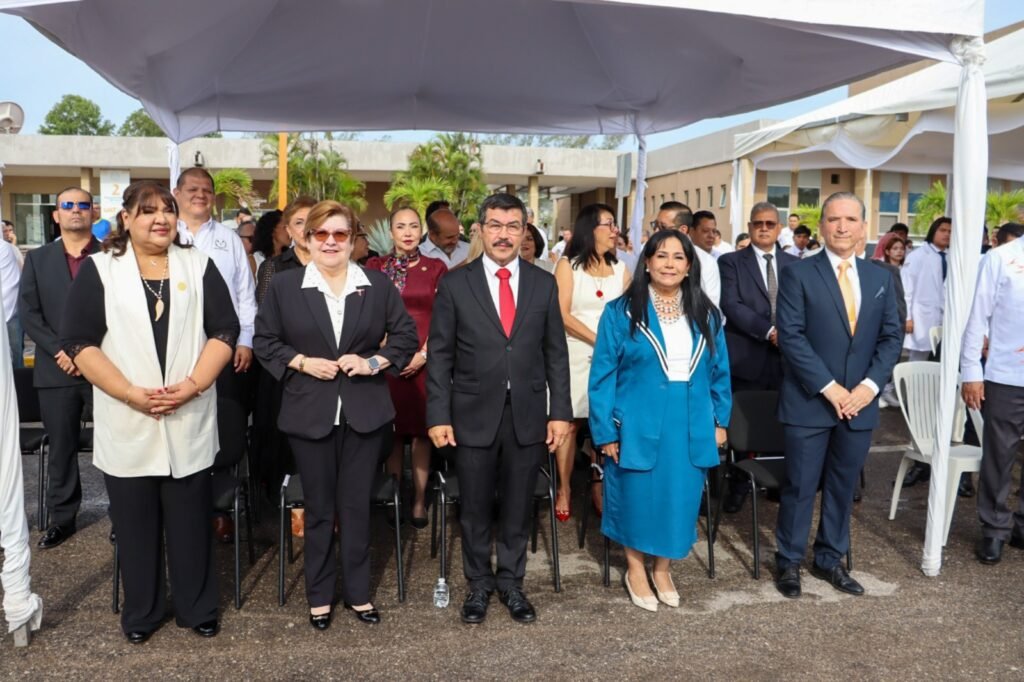 “La UAT es una universidad moderna, dinámica, con rostro humano y corazón social”: rector Dámaso Anaya