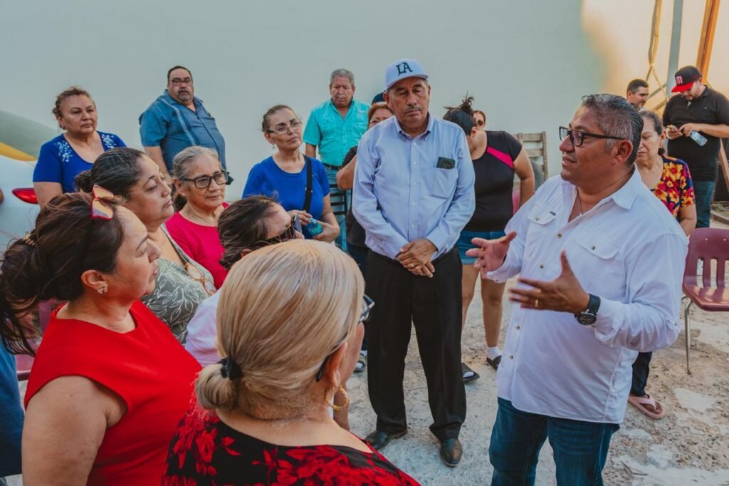 Atienden peticiones de vecinos de la colonia Bienestar en Reynosa.