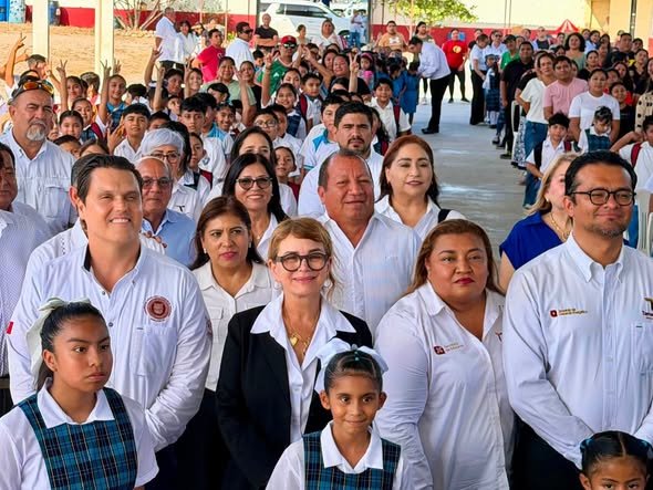 Participó Magaly Deándar en arranque del ciclo escolar 2026-2027