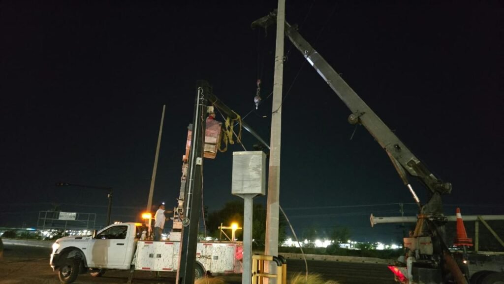 Rehabilita Servicios Públicos alumbrado en Reynosa mejorando seguridad vial
