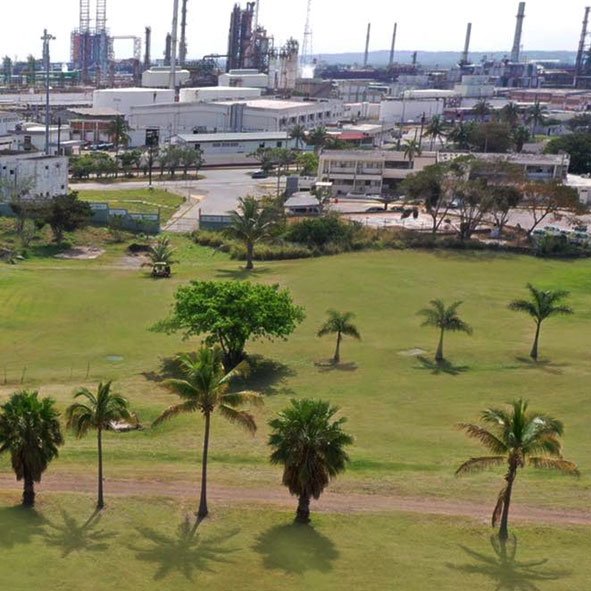 Autoridades informan sobre acciones de atención y verificación en descargas de la Refinería Madero