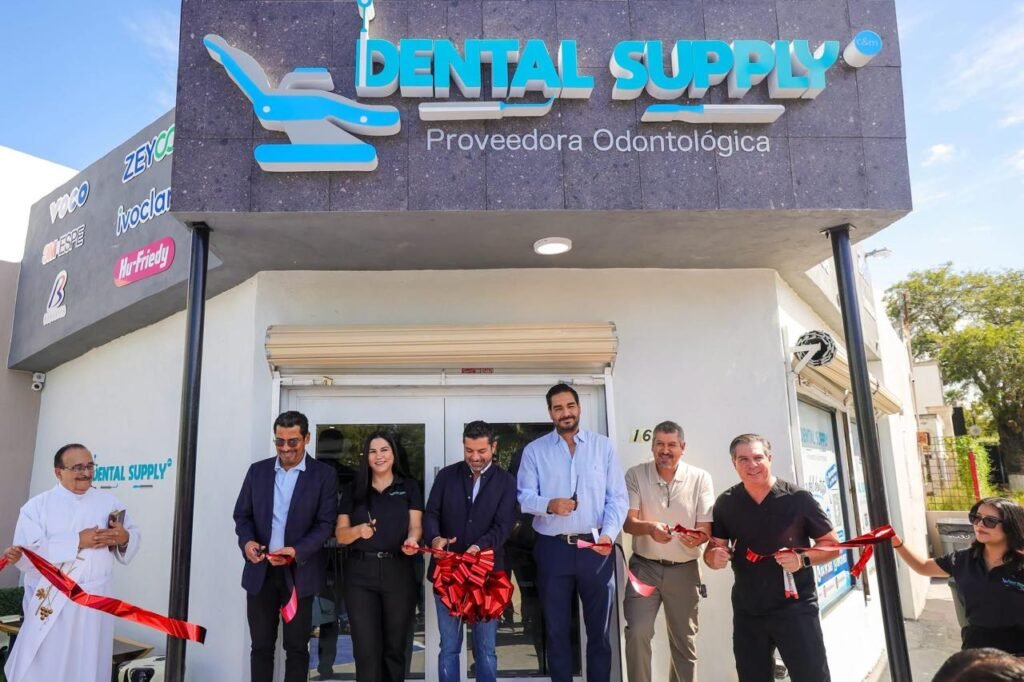 Inauguró el Alcalde Carlos Peña Ortiz nueva proveedora odontológica en Reynosa