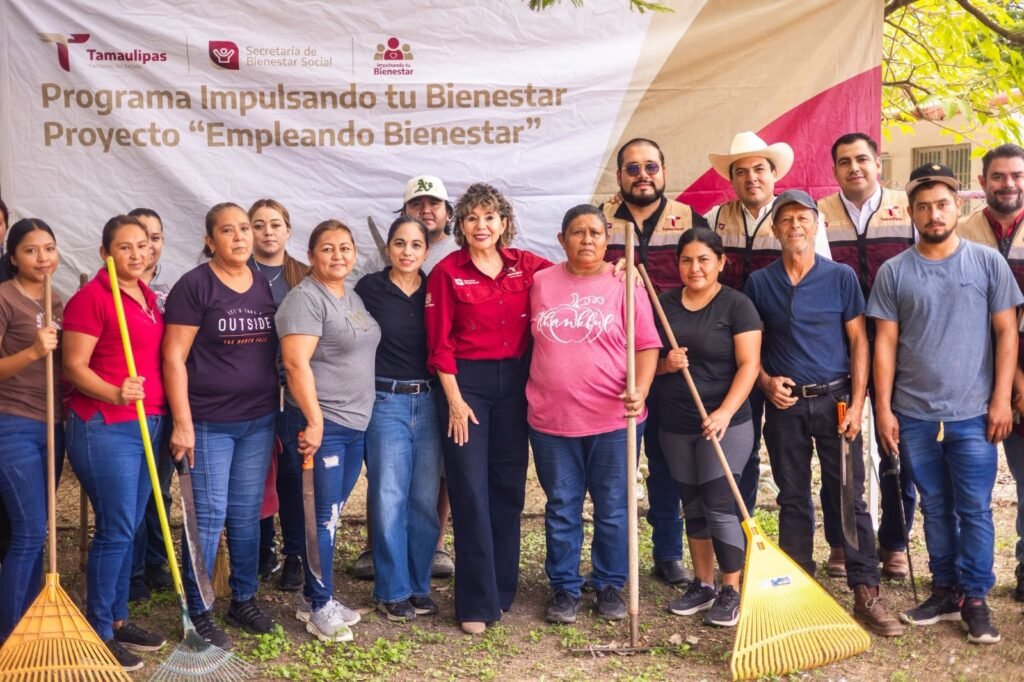 Lleva SEBIEN apoyos sociales a Congregación Caballeros