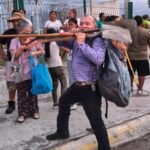 Logran vecinos de San Valentín y Secretaría de Bienestar Social una colonia limpia