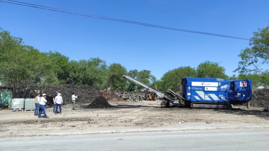 Avanza SEDUMA en trituración de llantas para reducir la contaminación en Reynosa